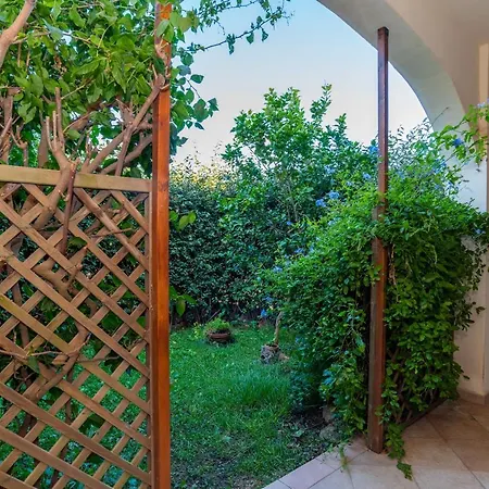 Apartment Giardini Di Bados 24 *